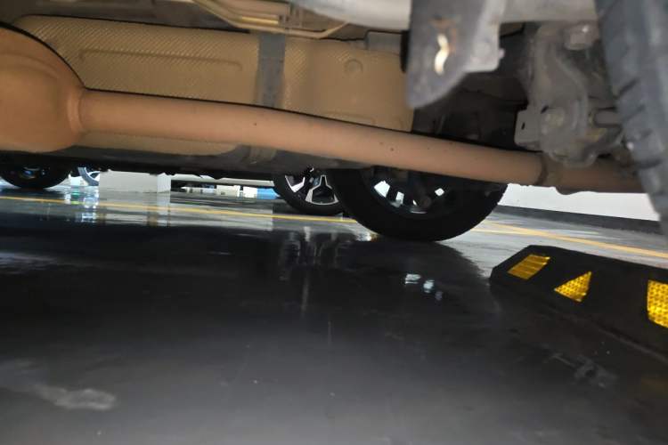 Used GAC Trumpchi M8 2023 Lingxiu Series 390T Prestige Edition Chassis Rear Left