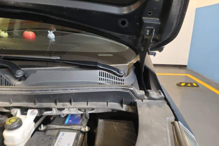Used GAC Trumpchi M8 2023 Lingxiu Series 390T Prestige Edition Engine Bay Left