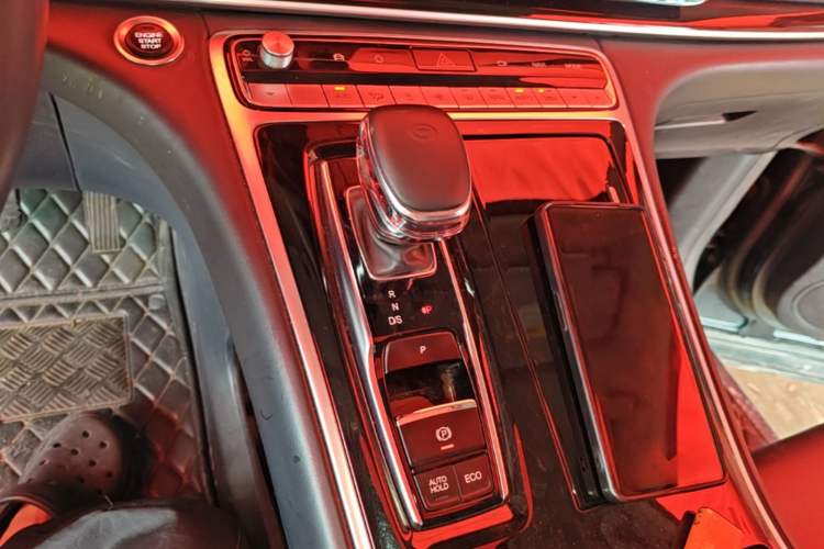 Used GAC Trumpchi M8 2023 Lingxiu Series 390T Prestige Edition Gear Lever