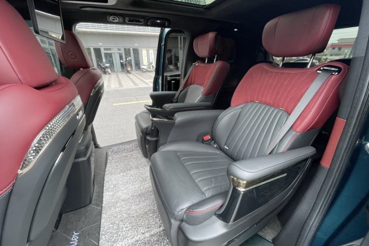 Used GAC Trumpchi M8 2023 Zongshi Series Dual-Motor YuZun Edition Interior 2