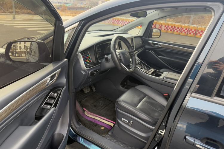 Used GAC Trumpchi M8 2023 Lingxiu Series 390T Prestige Edition Interior 3