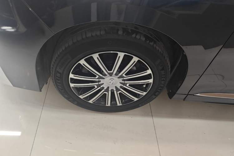 Used GAC Trumpchi M8 2023 Lingxiu Series 390T Prestige Edition Left Front Wheel Hub