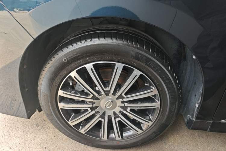 Used GAC Trumpchi M8 2023 Lingxiu Series 390T Prestige Edition Left Front Wheel Hub