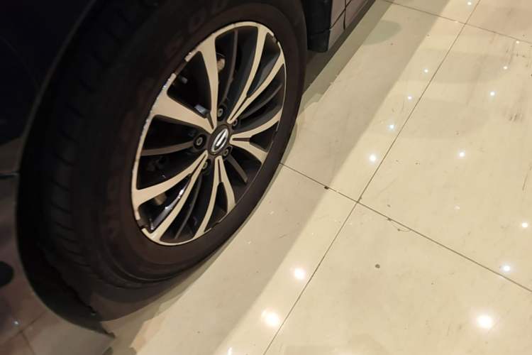 Used GAC Trumpchi M8 2023 Lingxiu Series 390T Luxury Edition Left Front Wheel Hub