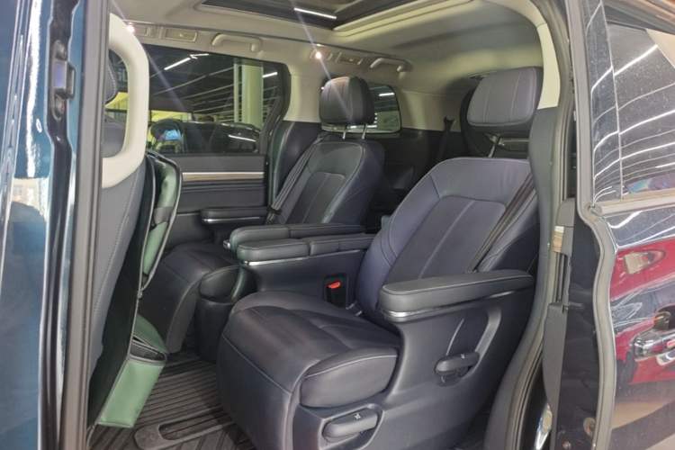 Used GAC Trumpchi M8 2023 Lingxiu Series 390T Prestige Edition Left Rear Seat