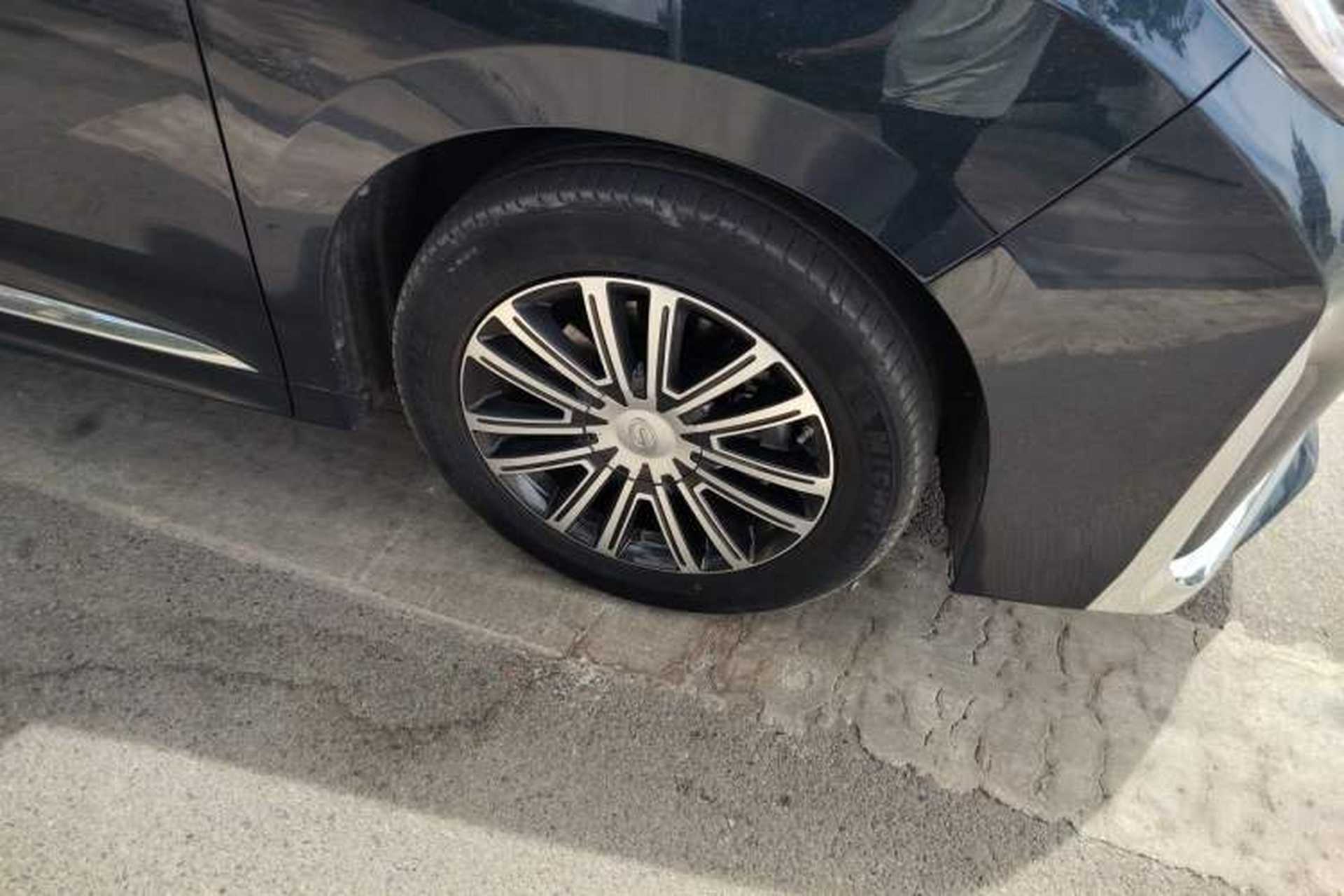 Used GAC Trumpchi M8 2023 Lingxiu Series 390T Flagship Edition Right Front Wheel Hub