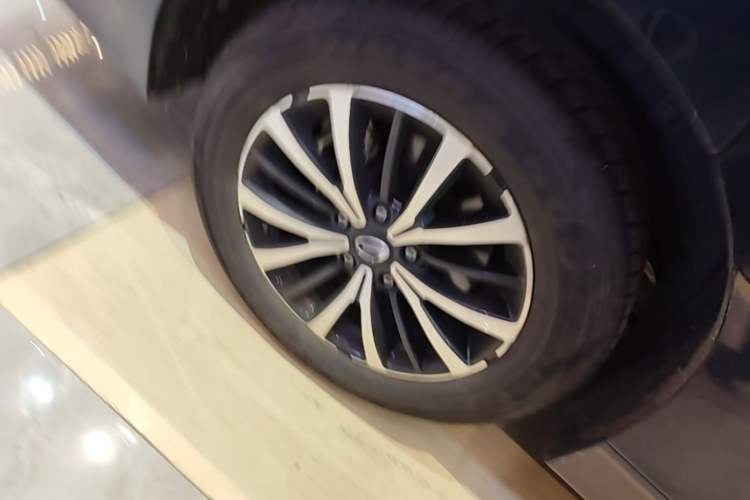 Used GAC Trumpchi M8 2023 Lingxiu Series 390T Luxury Edition Right Rear Wheel Hub