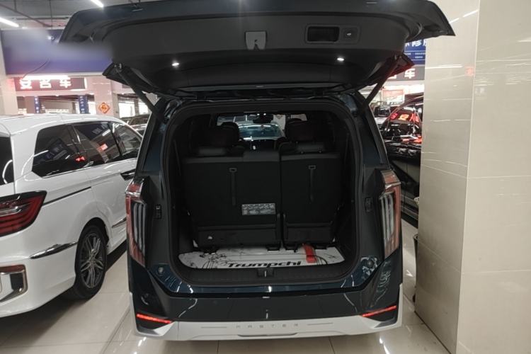 Used GAC Trumpchi M8 2023 Zongshi Series Dual-Motor Supreme Edition Trunk