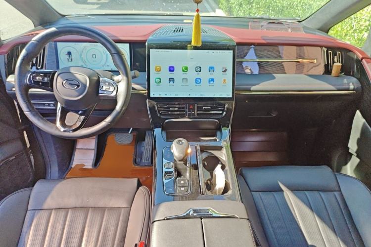 Used GAC Trumpchi M8 2023 Zongshi Series Dual-Motor YuZun Edition Center Console
