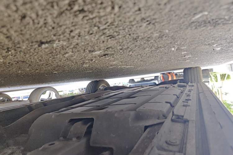 Used GAC Trumpchi M8 2023 Zongshi Series Dual-Motor YuZun Edition Chassis Front Right