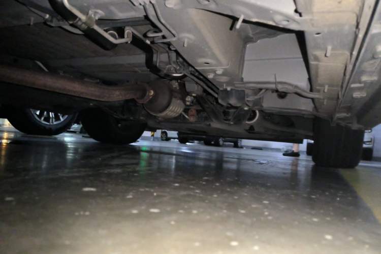 Used GAC Trumpchi M8 2023 Zongshi Series 400T Ultimate Edition Chassis Front Right
