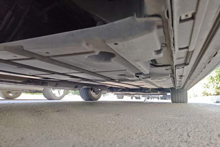 Used GAC Trumpchi M8 2023 Zongshi Series Dual-Motor YuZun Edition Chassis Rear Right