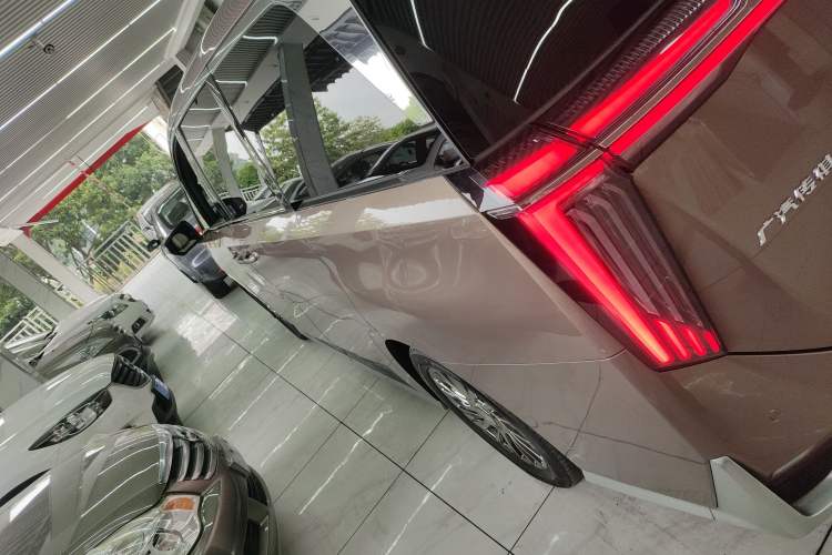 Used GAC Trumpchi M8 2023 Zongshi Series 400T Flagship Edition Exterior 3