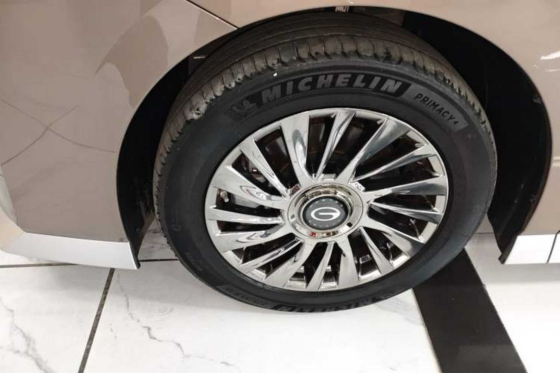 Used GAC Trumpchi M8 2023 Zongshi Series Dual-Motor YuZun Edition Exterior 7