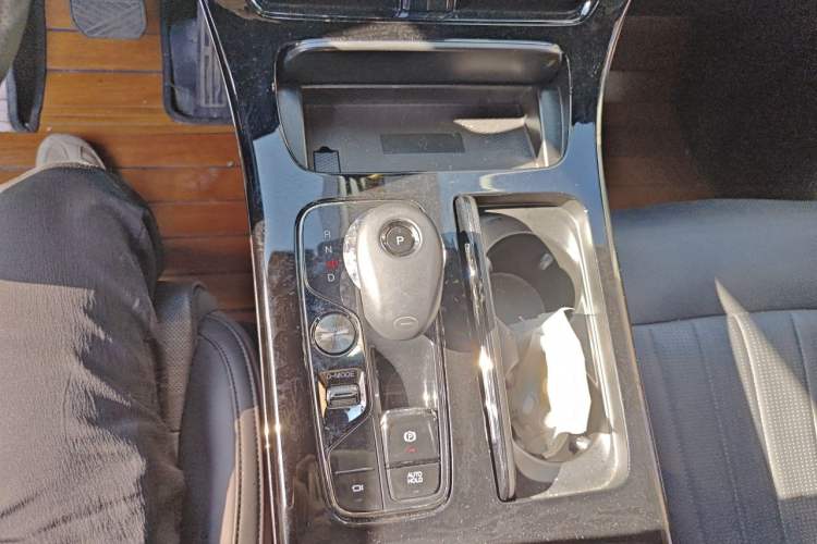 Used GAC Trumpchi M8 2023 Zongshi Series Dual-Motor YuZun Edition Gear Lever