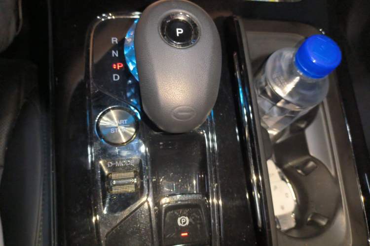 Used GAC Trumpchi M8 2023 Zongshi Series 400T Ultimate Edition Gear Lever