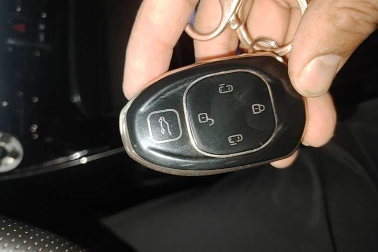 Used GAC Trumpchi M8 2023 Zongshi Series Dual-Motor Flagship Edition Interior 1