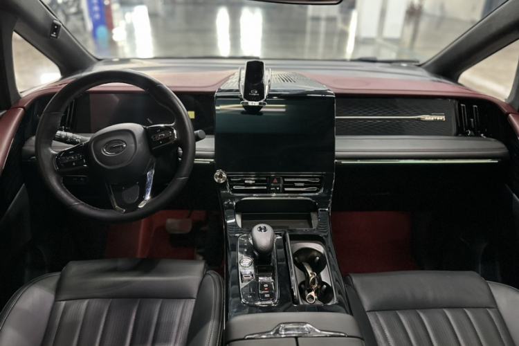 Used GAC Trumpchi M8 2023 Zongshi Series Dual-Motor Flagship Edition Interior 2