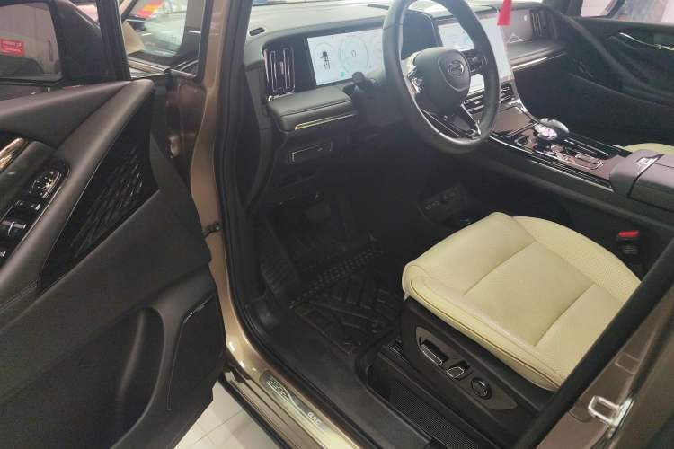 Used GAC Trumpchi M8 2023 Zongshi Series 400T Flagship Edition Interior 2