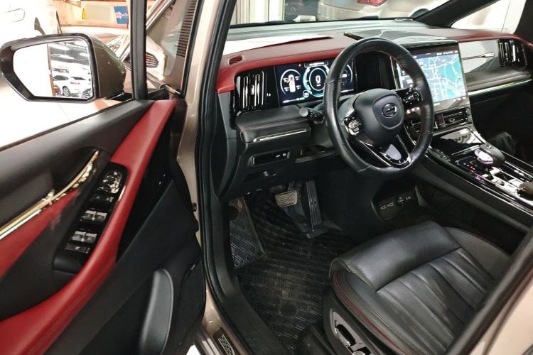 Used GAC Trumpchi M8 2023 Zongshi Series Dual-Motor YuZun Edition Interior 3