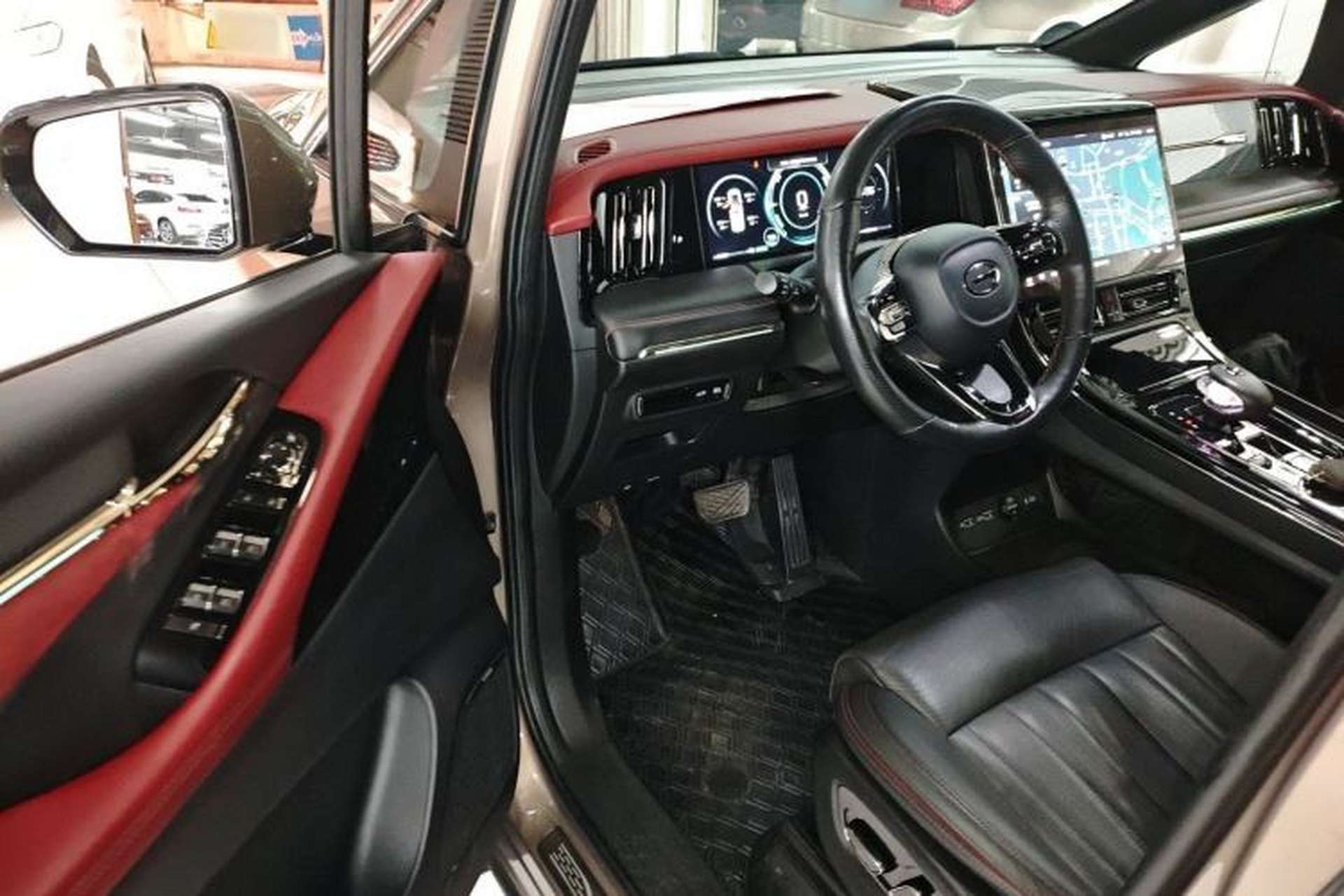 Used GAC Trumpchi M8 2023 Zongshi Series Dual-Motor YuZun Edition Interior 3