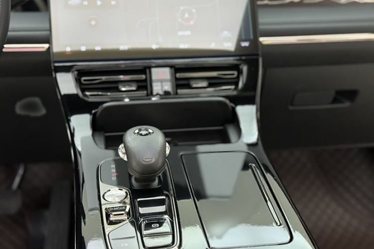 Used GAC Trumpchi M8 2023 Zongshi Series Dual-Motor YuZun Edition Interior 4
