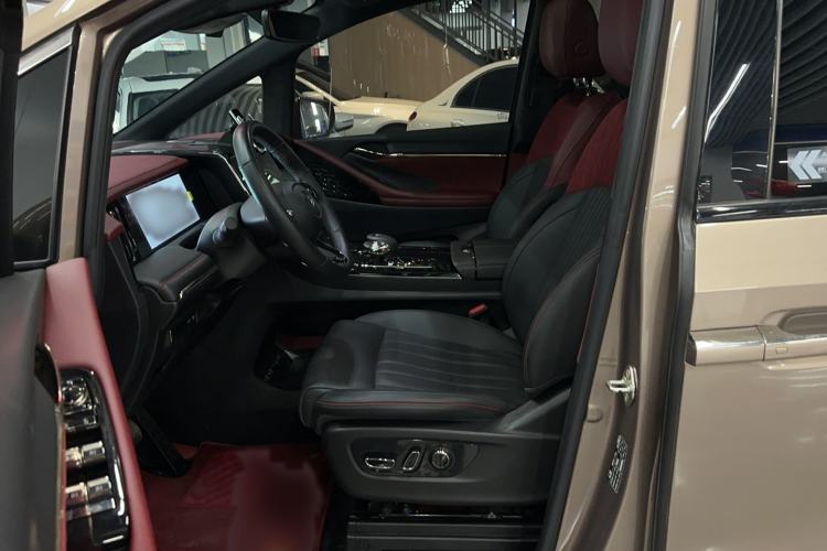 Used GAC Trumpchi M8 2023 Zongshi Series Dual-Motor Flagship Edition Left Front Seat