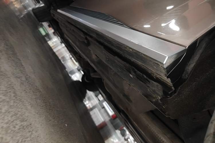 Used GAC Trumpchi M8 2023 Zongshi Series Dual-Motor Flagship Edition Left Side Sill