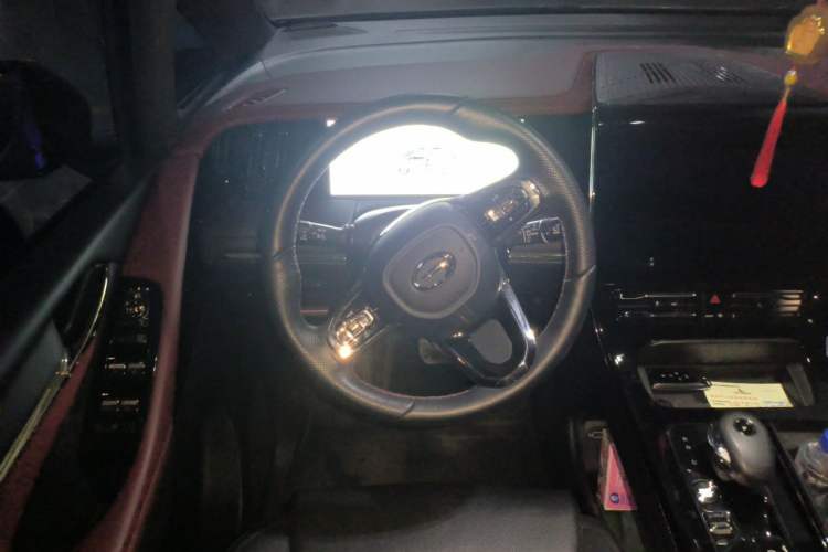 Used GAC Trumpchi M8 2023 Zongshi Series 400T Ultimate Edition Steering Wheel