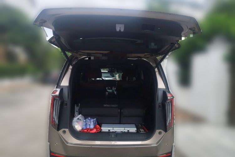 Used GAC Trumpchi M8 2023 Zongshi Series Dual-Motor YuZun Edition Trunk