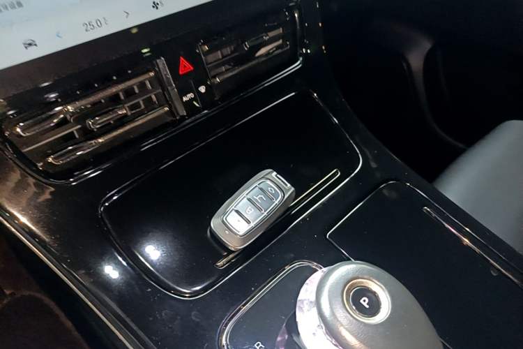 Used GAC Trumpchi M8 2023 Zongshi Series Dual-Motor Supreme Edition Vehicle Key