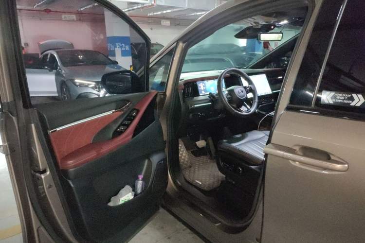 Used GAC Trumpchi M8 2023 Zongshi Series Dual-Motor YuZun Edition Driver Seat