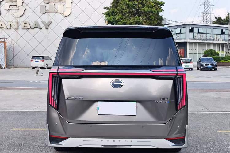 Used GAC Trumpchi M8 2023 Zongshi Series Dual-Motor Flagship Edition Exterior 5