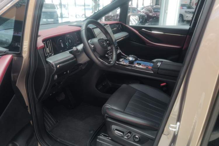 Used GAC Trumpchi M8 2023 Zongshi Series 400T Ultimate Edition Interior 4