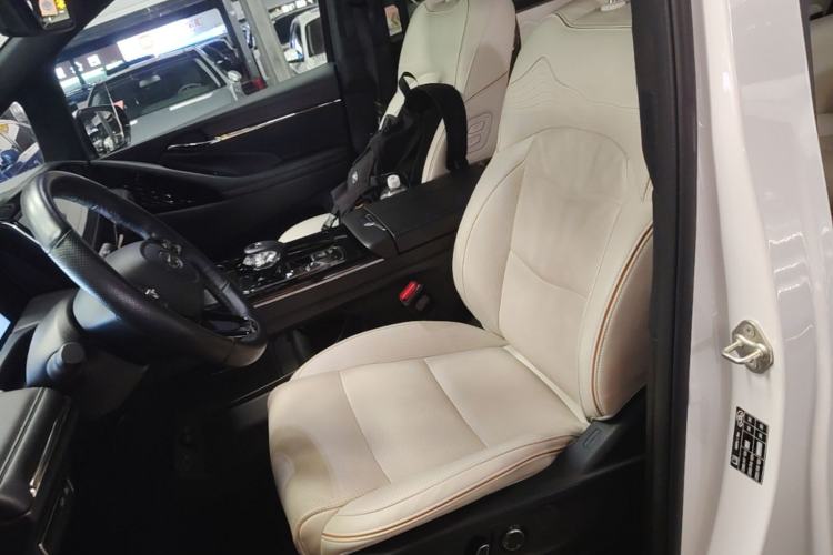 Used GAC Trumpchi M8 2023 Zongshi Series Dual-Motor Flagship Edition Left Front Seat