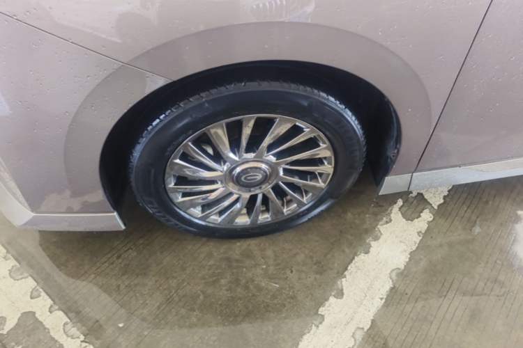 Used GAC Trumpchi M8 2023 Zongshi Series 400T Flagship Edition Left Front Wheel Hub