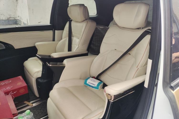 Used GAC Trumpchi M8 2023 Zongshi Series Dual-Motor YuZun Edition Left Rear Seat