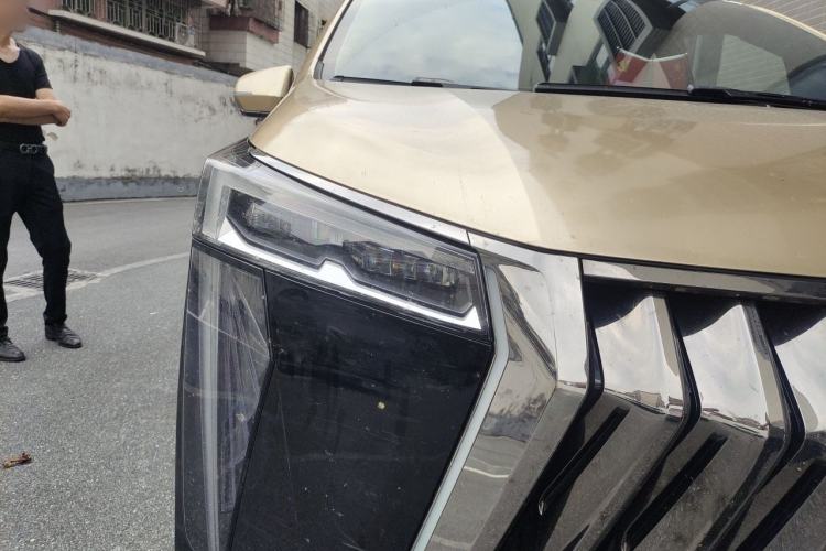 Used GAC Trumpchi M8 2023 Zongshi Series Dual-Motor YuZun Edition Right Front Headlight