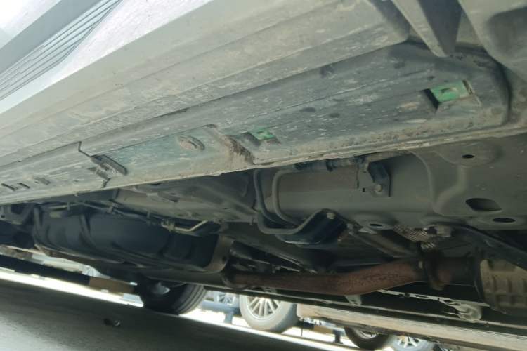 Used GAC Trumpchi M8 2023 Zongshi Series Dual-Motor Supreme Edition Chassis Front Right