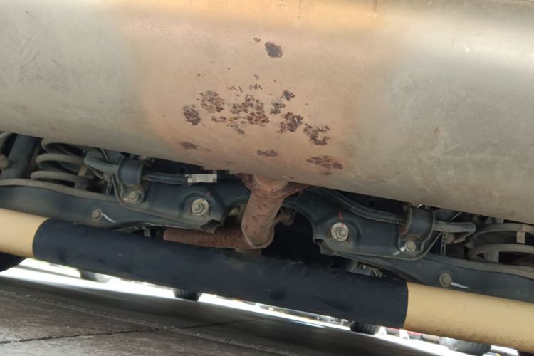 Used GAC Trumpchi M8 2023 Zongshi Series Dual-Motor Supreme Edition Chassis Rear