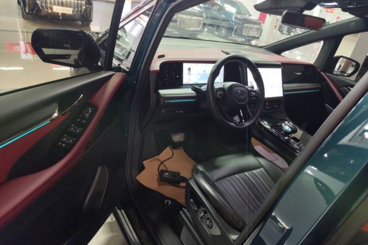 Used GAC Trumpchi M8 2023 Zongshi Series Dual-Motor Supreme Edition Driver Seat