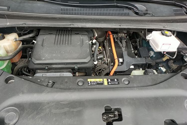 Used GAC Trumpchi M8 2023 Zongshi Series Dual-Motor YuZun Edition Engine Bay