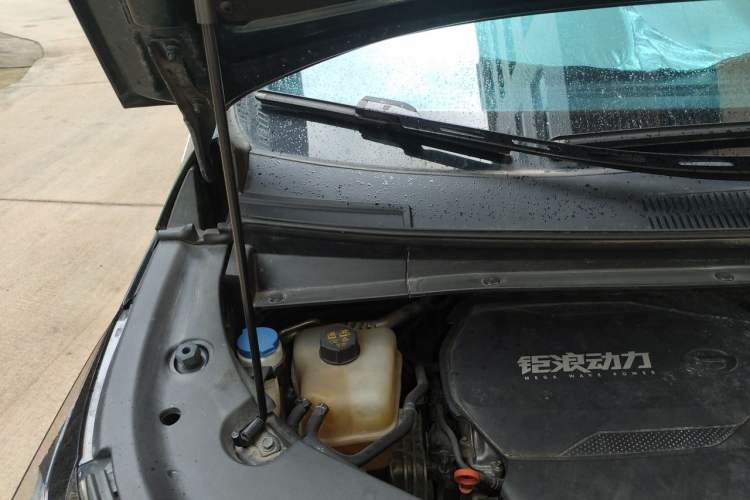 Used GAC Trumpchi M8 2023 Zongshi Series 400T Ultimate Edition Engine Bay Right