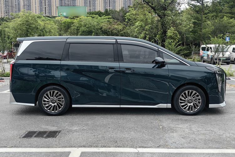 Used GAC Trumpchi M8 2023 Zongshi Series Dual-Motor YuZun Edition Exterior 5