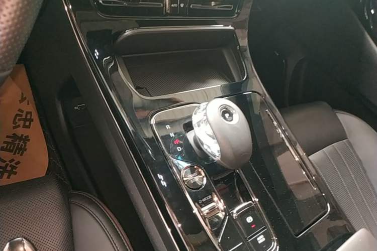 Used GAC Trumpchi M8 2023 Zongshi Series Dual-Motor YuZun Edition Gear Lever