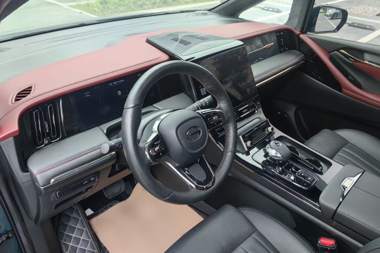 Used GAC Trumpchi M8 2023 Zongshi Series Dual-Motor YuZun Edition Interior 2
