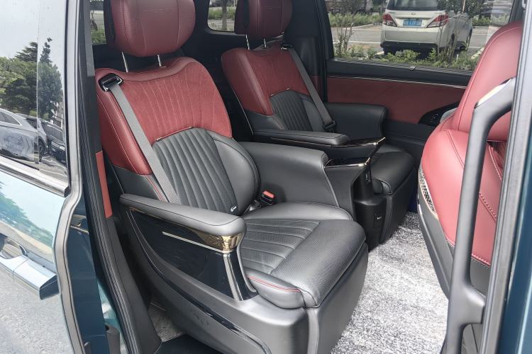 Used GAC Trumpchi M8 2023 Zongshi Series Dual-Motor YuZun Edition Interior 6