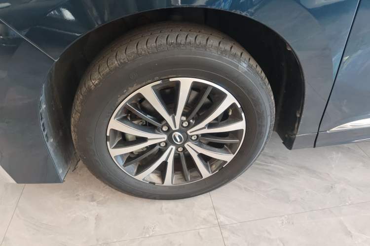Used GAC Trumpchi M8 2023 Lingxiu Series 390T Deluxe Edition Left Front Wheel Hub