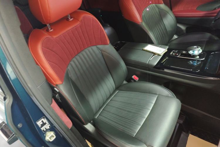 Used GAC Trumpchi M8 2023 Zongshi Series Dual-Motor Supreme Edition Right Front Seat