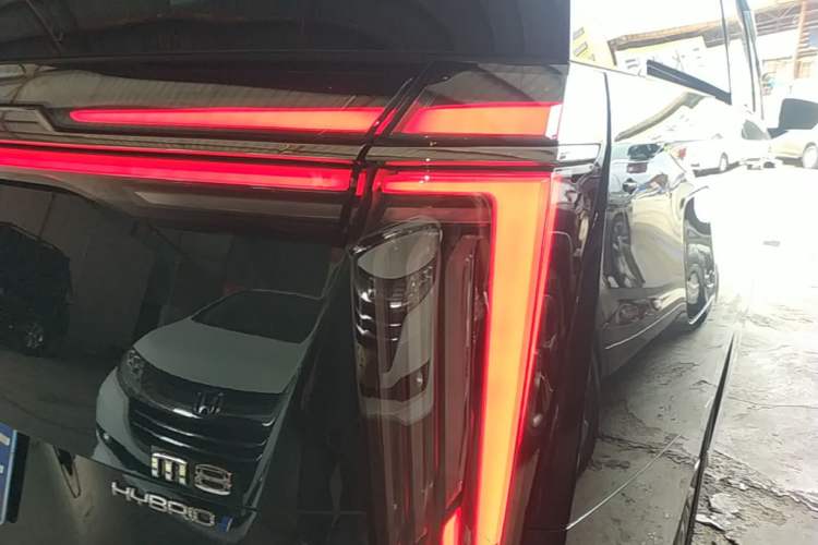 Used GAC Trumpchi M8 2023 Zongshi Series Dual-Motor YuZun Edition Right Rear Taillight